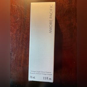 Amorepacific Vintage Single Extract Essence 2.3 fl. oz. 70 mL brand new in box